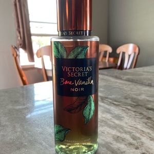 Victoria’s Secret Bare Vanilla Noir